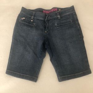 Younique ladies jean bermudas shorts size 13 comfy
